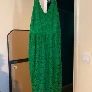Simply Vera Green V-Neck Lace Dress- NWOT
